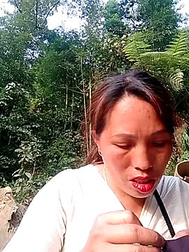 Snapshot of Gummiesu chatting on March 3, 2026, 9:49 am Gummiesu online show from March 3, 2026, 9:49 am