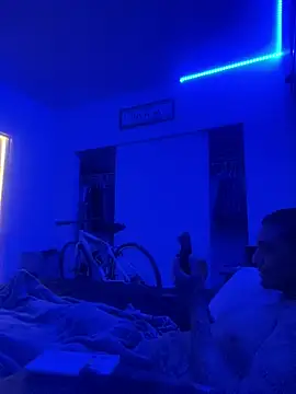 Snapshot of Pantieterror19 chatting on April 15, 2026, 11:59 am Pantieterror19 online show from April 15, 2026, 11:59 am