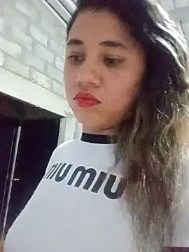 Snapshot of allexa_gomez chatting on February 24, 2026, 5:08 am allexa gomez online show from February 24, 2026, 5:08 am