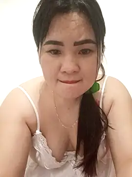 Snapshot of Luckygirls-399 chatting on February 5, 2026, 2:46 pm Luckygirls-399 online show from February 5, 2026, 2:46 pm