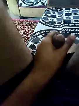 Snapshot of rajself chatting on February 7, 2026, 3:03 am rajself online show from February 7, 2026, 3:03 am