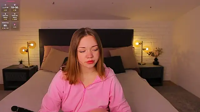 Kiss Moon online show from February 21, 2026, 6:48 am