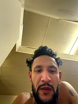 Snapshot of CcincoVilla chatting on January 17, 2026, 7:01 am CcincoVilla online show from January 17, 2026, 7:01 am