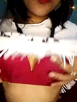 Snapshot of Maliha_Chowdhury chatting on February 27, 2026, 7:35 pm Maliha Chowdhury online show from February 27, 2026, 7:35 pm