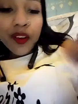 Snapshot of Maliha_Chowdhury chatting on February 22, 2026, 7:37 pm Maliha Chowdhury online show from February 22, 2026, 7:37 pm