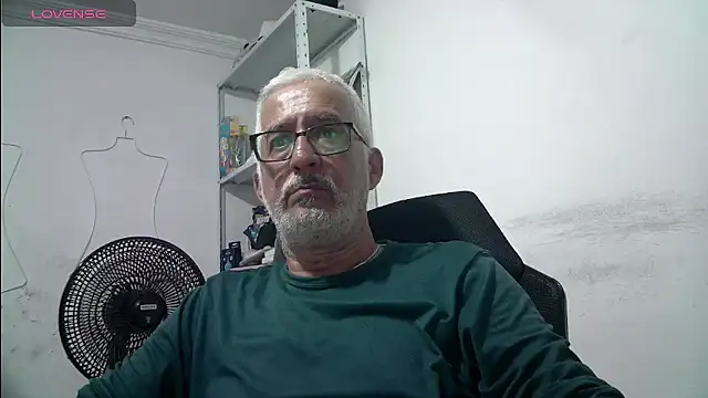 Snapshot of ceniizo1024 chatting on June 18, 2026, 11:43 pm ceniizo1024 online show from June 18, 2026, 11:43 pm