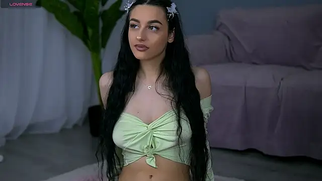 Snapshot of ElaraVixen chatting on February 19, 2026, 8:06 pm ElaraVixen online show from February 19, 2026, 8:06 pm