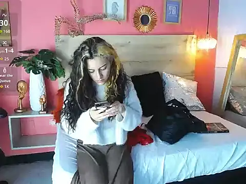 maria Turner1 online show from April 17, 2026, 10:07 am