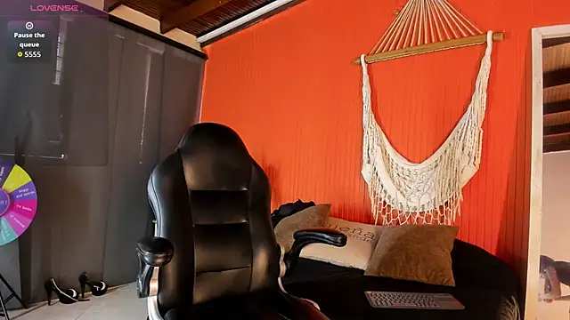 maria Turner1 online show from March 25, 2026, 1:10 pm