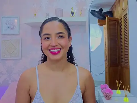 Snapshot of Emma_Thompssonn chatting on February 26, 2026, 12:05 pm Emma Thompssonn online show from February 26, 2026, 12:05 pm