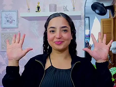 Snapshot of Emma_Thompssonn chatting on February 4, 2026, 11:49 am Emma Thompssonn online show from February 4, 2026, 11:49 am