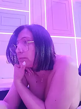 candyxtreox online show from May 14, 2026, 6:05 pm