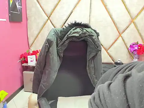 Snapshot of Sarah_Boobs_ chatting on February 3, 2026, 3:04 am Sarah Boobs online show from February 3, 2026, 3:04 am