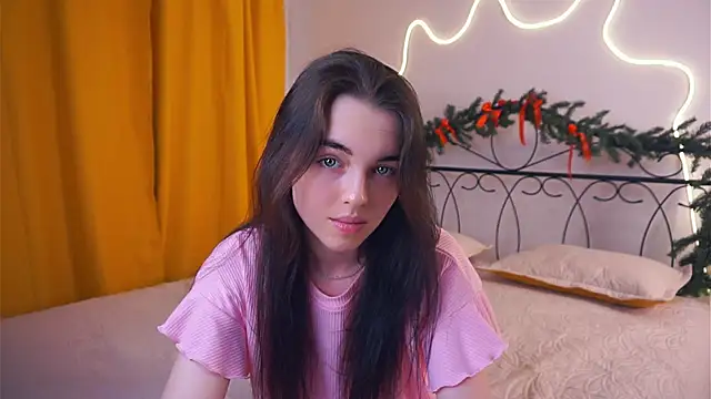 Snapshot of MirnaTellado chatting on March 11, 2026, 7:08 pm MirnaTellado online show from March 11, 2026, 7:08 pm