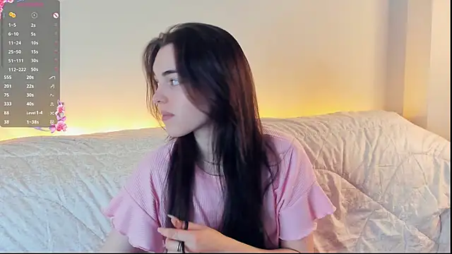 Snapshot of MirnaTellado chatting on March 19, 2026, 8:20 pm MirnaTellado online show from March 19, 2026, 8:20 pm