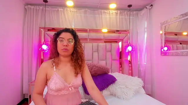 AllisonAdams  online show from March 29, 2026, 11:56 am