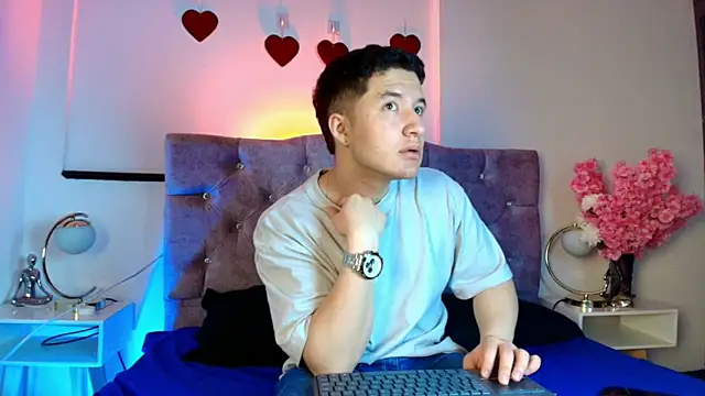 Snapshot of Alexander_Connor chatting on February 14, 2026, 12:16 pm Alexander Connor online show from February 14, 2026, 12:16 pm