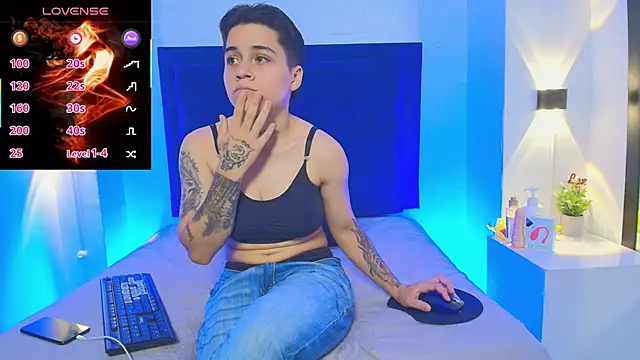 Parker Noah online show from February 4, 2026, 7:42 pm