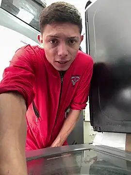 santiObrero online show from March 27, 2026, 2:51 pm