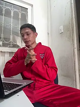 santiObrero online show from May 29, 2026, 3:29 pm