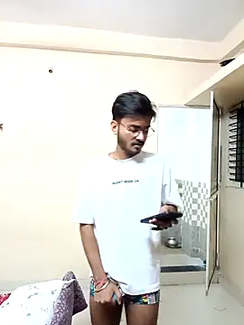 sdgjjkkmm online show from April 25, 2026, 8:39 pm