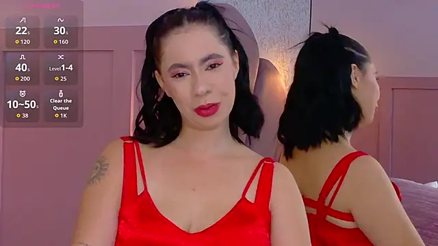 Snapshot of Sienna-Gold chatting on February 9, 2026, 1:53 pm Sienna-Gold online show from February 9, 2026, 1:53 pm