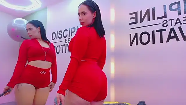 Snapshot of Sienna-Gold chatting on January 31, 2026, 7:34 pm Sienna-Gold online show from January 31, 2026, 7:34 pm