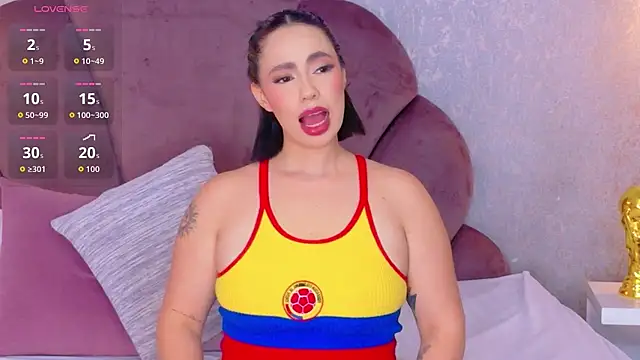 Sienna-Gold online show from July 7, 2026, 1:14 pm