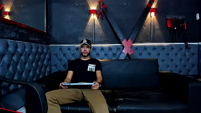 Snapshot of Angel_Villareal chatting on February 6, 2026, 4:52 am Angel Villareal online show from February 6, 2026, 4:52 am