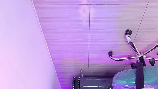 Zoe swan online show from February 4, 2026, 11:27 am