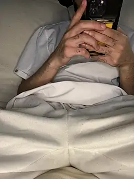 Snapshot of givemeabreak34 chatting on March 25, 2026, 2:38 pm givemeabreak34 online show from March 25, 2026, 2:38 pm