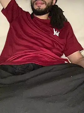 Snapshot of givemeabreak34 chatting on March 24, 2026, 4:23 am givemeabreak34 online show from March 24, 2026, 4:23 am