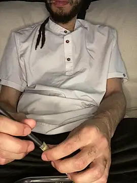 Snapshot of givemeabreak34 chatting on March 26, 2026, 2:43 am givemeabreak34 online show from March 26, 2026, 2:43 am