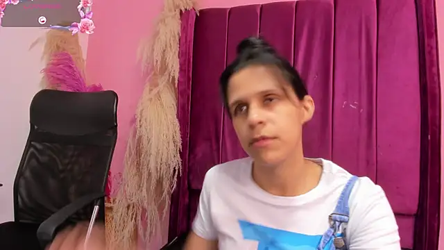 mitzukywinteer online show from April 8, 2026, 8:10 pm