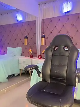 Auri   online show from March 14, 2026, 7:31 pm