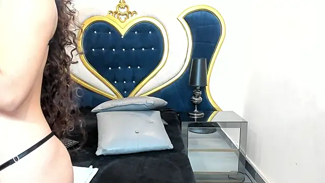 SofiaArsila online show from April 3, 2026, 11:38 am