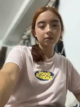 Snapshot of Carithooo chatting on February 25, 2026, 12:33 am Carithooo online show from February 25, 2026, 12:33 am