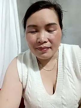 Snapshot of nana_nana99 chatting on May 11, 2026, 4:04 pm nana nana99 online show from May 11, 2026, 4:04 pm