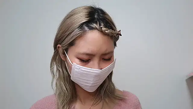 Snapshot of yumi0025 chatting on February 6, 2026, 1:23 am yumi0025 online show from February 6, 2026, 1:23 am