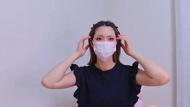 yumi0025 online show from June 18, 2026, 1:59 am