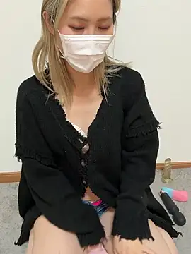 Snapshot of yumi0025 chatting on February 27, 2026, 5:51 am yumi0025 online show from February 27, 2026, 5:51 am