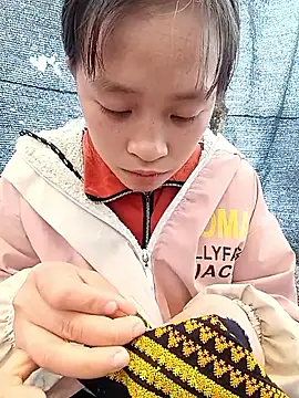 Snapshot of Hari-saka chatting on February 20, 2026, 3:47 am Hari-saka online show from February 20, 2026, 3:47 am