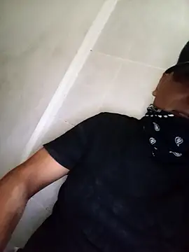 Snapshot of CorrectMusic2 chatting on February 5, 2026, 7:43 pm CorrectMusic2 online show from February 5, 2026, 7:43 pm