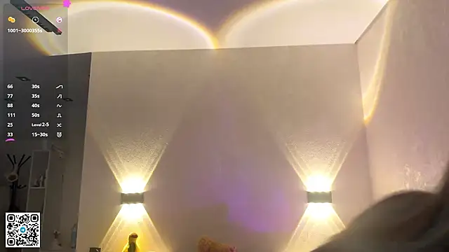 Snapshot of LouiseChavez chatting on February 25, 2026, 8:14 am LouiseChavez online show from February 25, 2026, 8:14 am