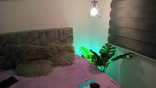 Snapshot of im_sabrina_cute chatting on May 30, 2026, 1:34 am im sabrina cute online show from May 30, 2026, 1:34 am