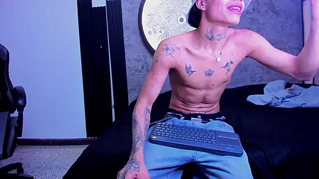 Dogan Renzo0 online show from March 4, 2026, 12:02 pm