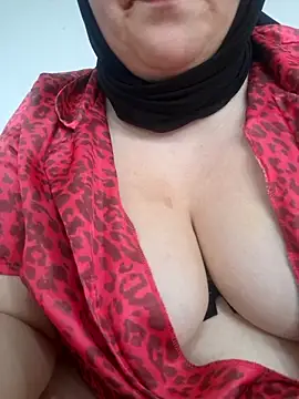 Snapshot of delikizinbiri chatting on March 12, 2026, 7:12 am delikizinbiri online show from March 12, 2026, 7:12 am