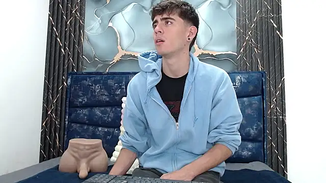 Snapshot of Lust_demian chatting on February 2, 2026, 11:20 am Lust demian online show from February 2, 2026, 11:20 am