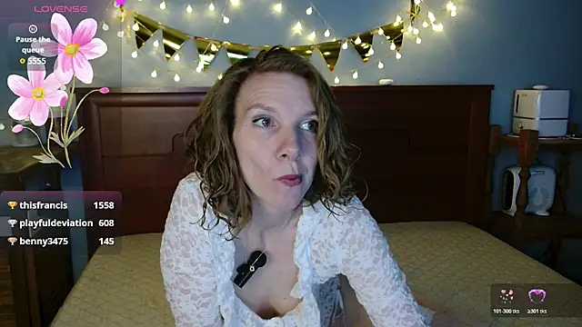Snapshot of Daisy_Lovely chatting on April 17, 2026, 4:15 am Daisy Lovely online show from April 17, 2026, 4:15 am