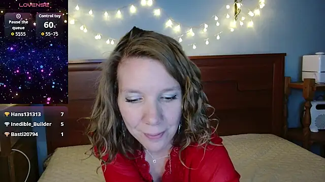 Snapshot of Daisy_Lovely chatting on February 12, 2026, 5:29 am Daisy Lovely online show from February 12, 2026, 5:29 am